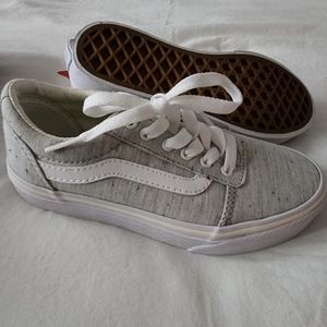 NEW Van's sz 13
